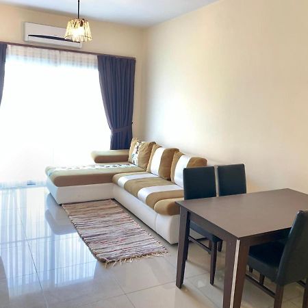 Amazing Two-Bedroom Apartment In Residence Lukomorye D1 With Private Garden Karavas  Exterior photo