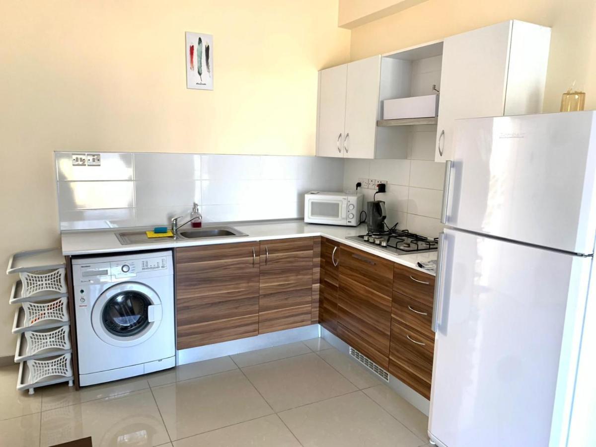 Amazing Two-Bedroom Apartment In Residence Lukomorye D1 With Private Garden Karavas  Exterior photo